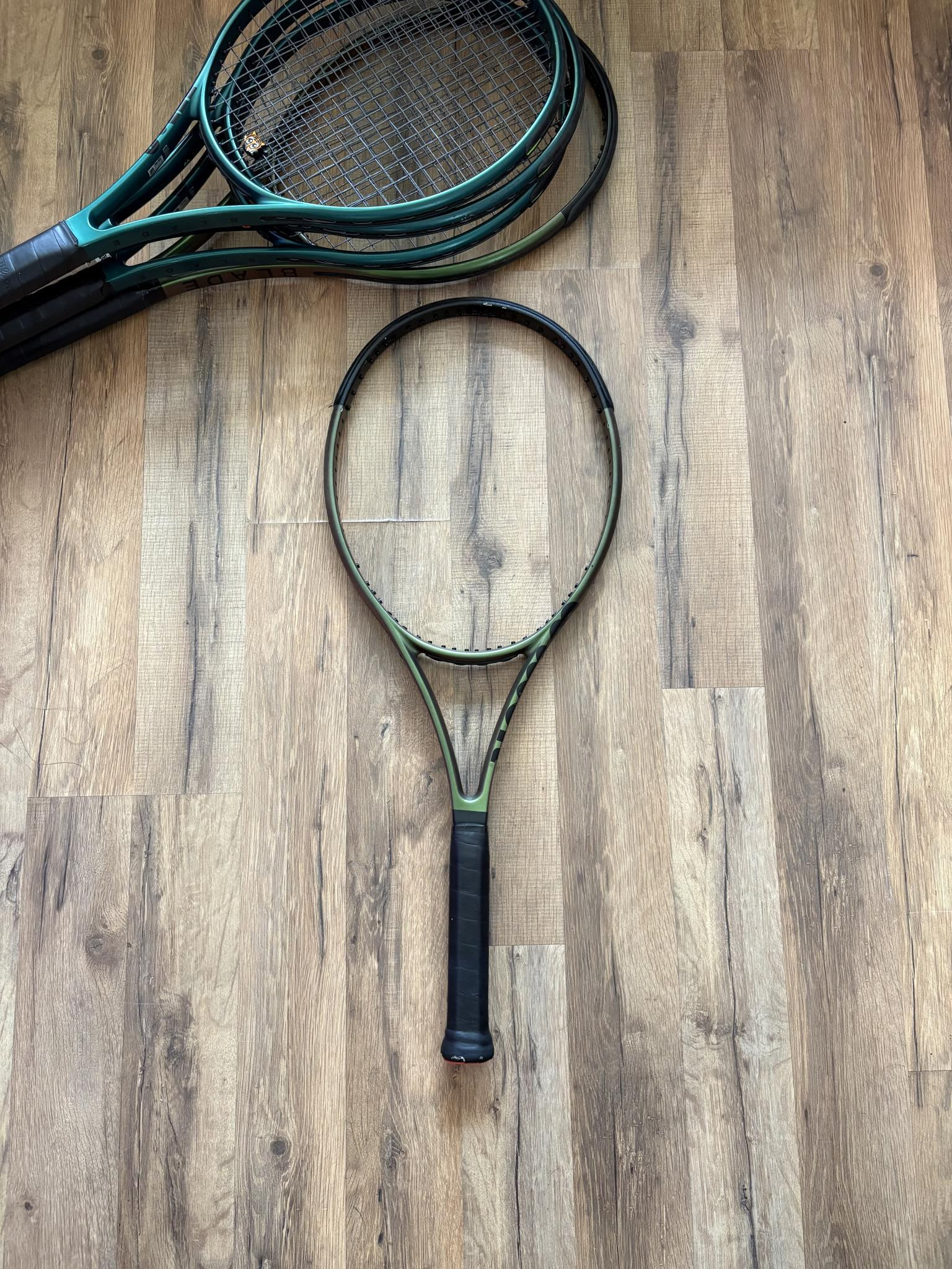 Wilson Blade 104 V8 16x19 